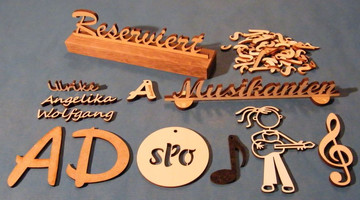 Buchstaben, Schriftzüge, Konturschnitte